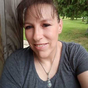 Meet your Posher, Marinalyn